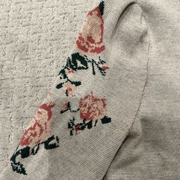 Club Monaco - Poella Sweater - beautiful! - Picture 4 of 5